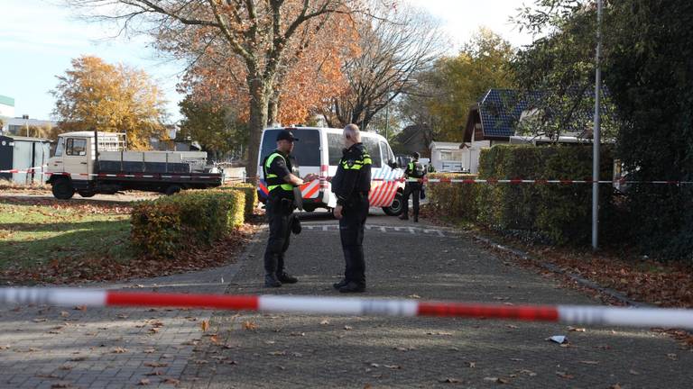Onderzoek op het woonwagenkamp in Oss. (Foto: Gabor Heeres/SQ Vision)