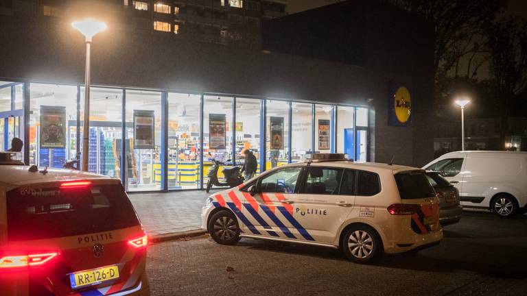 De politie heeft een 14-jarige jongen opgepakt voor de overval. (Foto: SQ Vision)