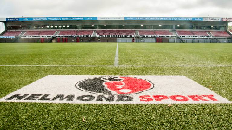 Supporters van Helmond Sport zamelen vrijdagavond geld in om aan de familie van de overleden voetbalsupporter Juri Da Silva Cruz te geven.