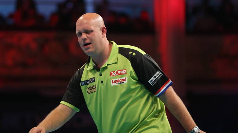 Michael van Gerwen sneuvelt al in de tweede ronde van het EK darts.