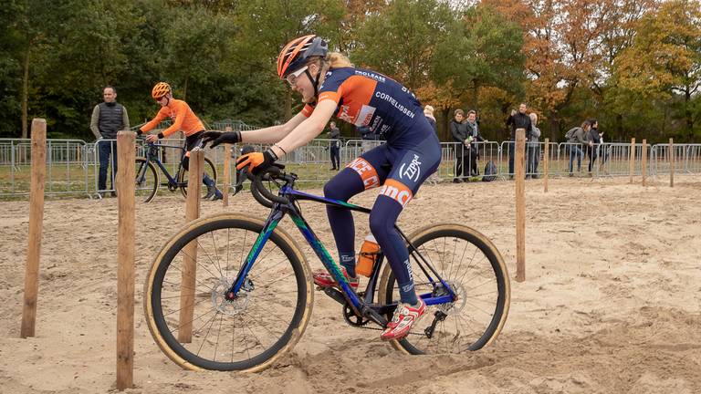 De Nederlandse ploeg heeft het EK-parcours getest, Richard Groenendaal keek toe (foto: OrangePictures).