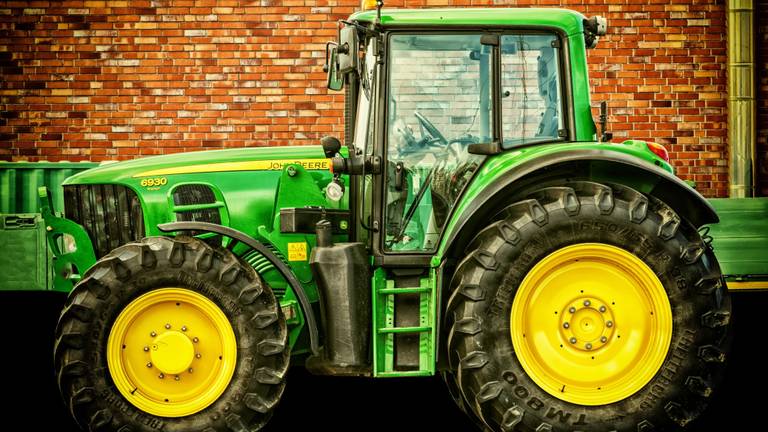 Het duo stal twee tractors, het voertuig op de foto is niet een van de gestolen trekkers. (foto: Pixabay).