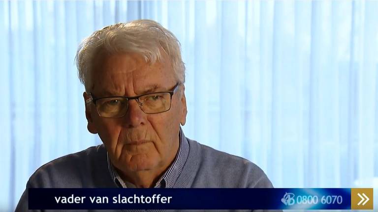 De vader van de geliquideerde Rob Sengers doet in Bureau Brabant zijn verhaal (Foto: Beelden Politie)