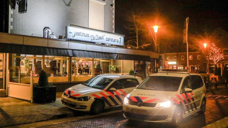 Eethuis De Donck in Beek en Donk werd overvallen (Foto: Danny van Schijndel).