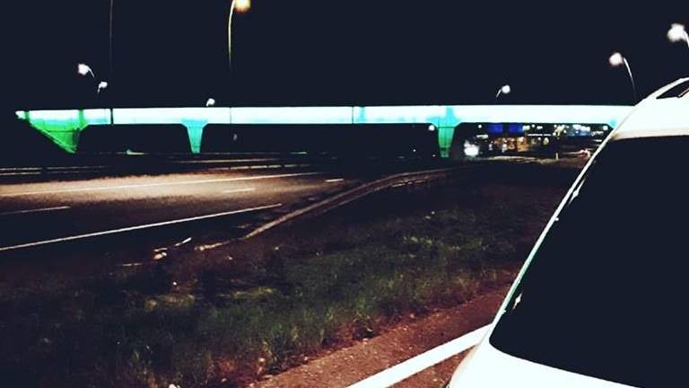 Snelheidsduivel reed 235 km/u, moet auto en rijbewijs inleveren