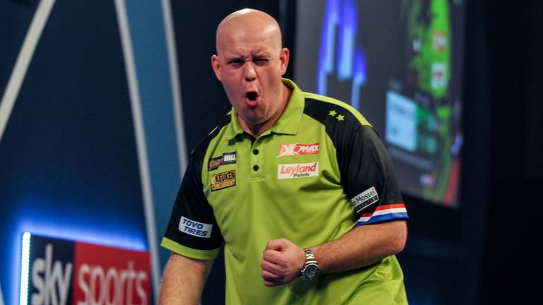 Michael van Gerwen wint van Ryan Joyce (foto: VI Images).