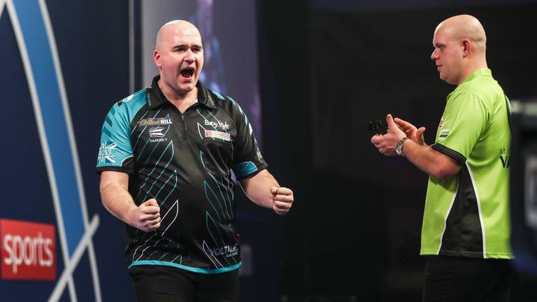 Michael van Gerwen verloor van Rob Cross in de halve finale (foto: VI Images).