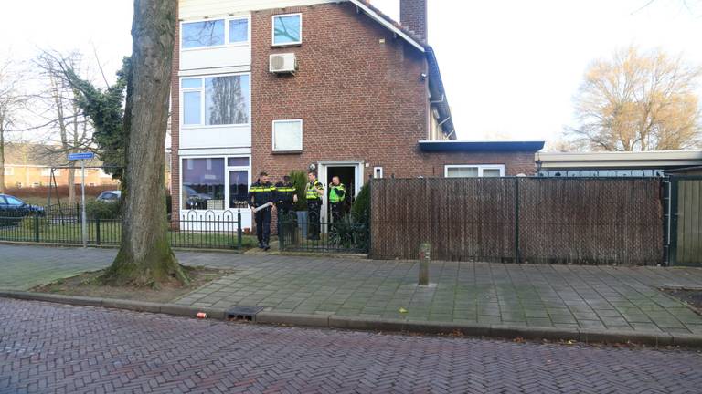 Het huis in Helmond waar de steekpartij was (foto: Harrie Grijseels/SQ Vision Mediaprodukties).