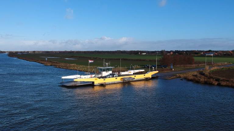 Het veerpont bij Vierlingsbeek