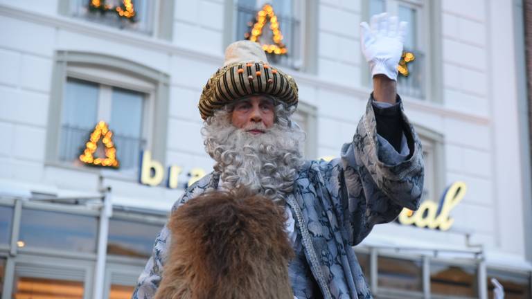 Johan Bodar (65) speelt al jaren koning Melchior tijdens Driekoningen (foto: archief)