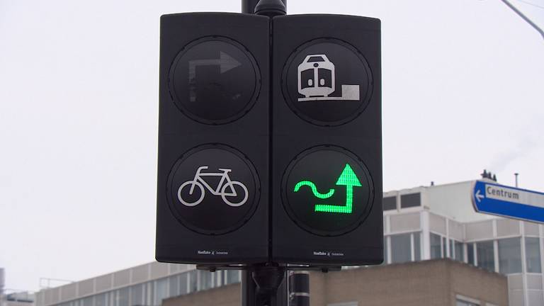 De Flip in Den Bosch vertelt fietsers wat op dat moment de snelste route is. (Foto: Omroep Brabant)