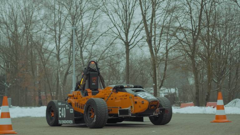 Zelfrijdende raceauto van URE. (Foto: URE)