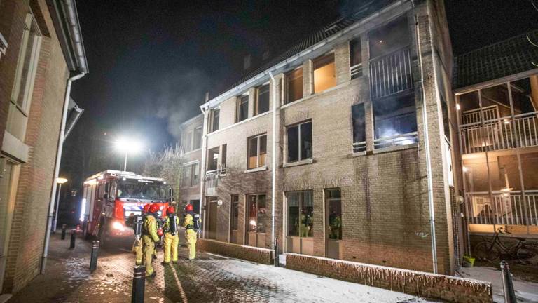 De brand is waarschijnlijk aangestoken (foto: Dave Hendriks/SQ Vision).