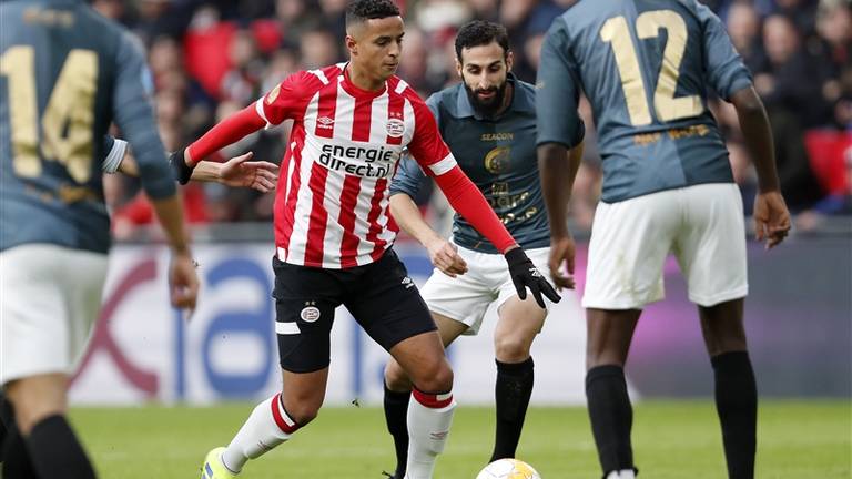 Mohammed Ihattaren staat in de basis bij PSV. (foto: VI Images).