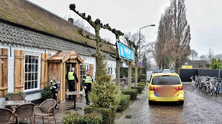 De man werd opgevangen in een café. (Foto: Toby de Kort/ De Kort Media)