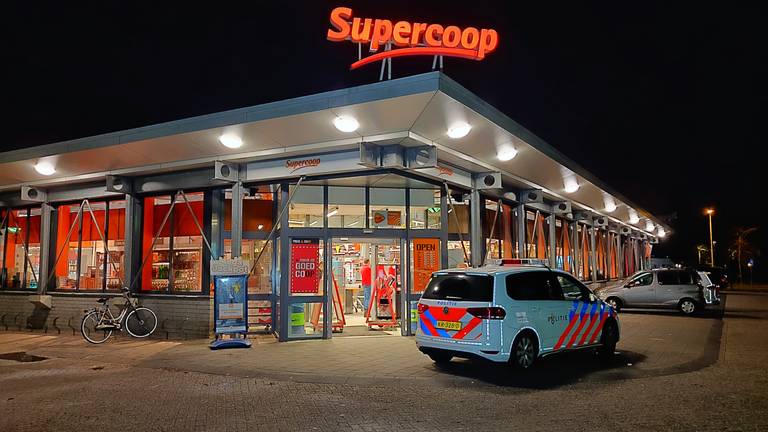 De overvallen Supercoop (foto: Iwan van Dun/Reality Photo).