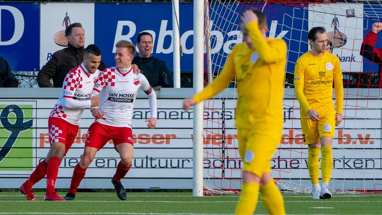 De spelers van Kozakken Boys mochten vaak juichen (foto: OrangePictures).