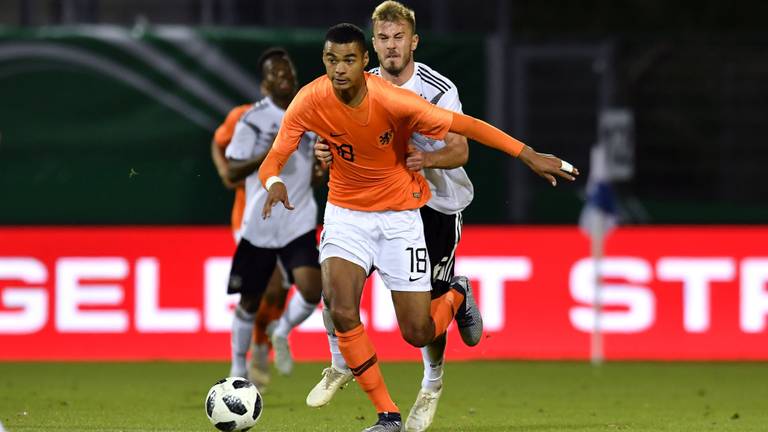 Cody Gakpo in actie voor Oranje onder-20 (foto: VI Images).