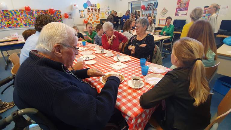 Nationale Pannenkoekdag op nutsbasisschool de Meent in Waalre (Foto: Collin Beijk)