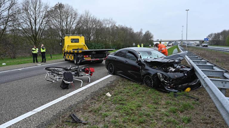 Een van de betrokken auto's. Foto: Tom van der Put/SQ Vision)