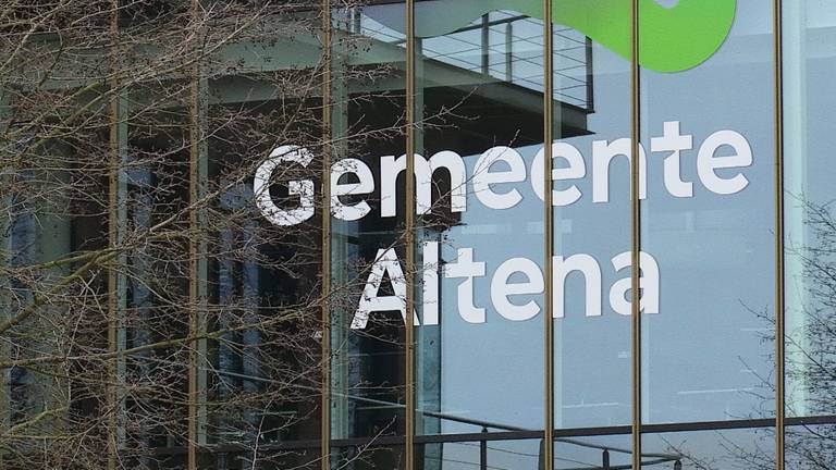 Online enquête over eigenschappen nieuwe burgemeester Altena