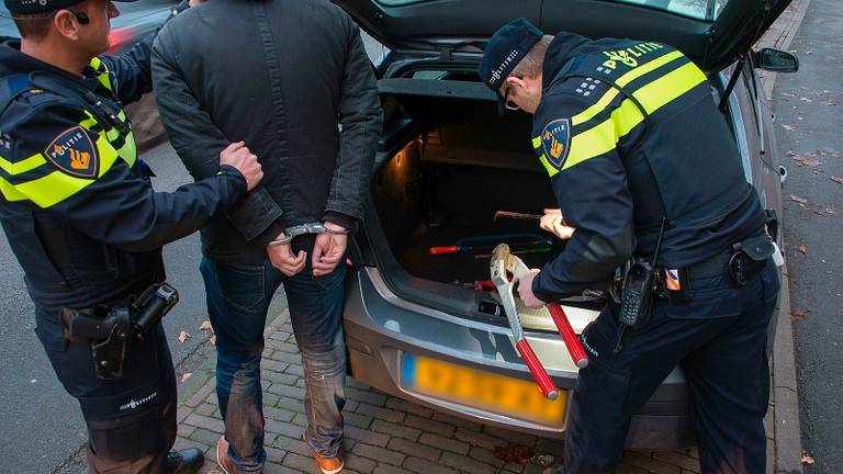 Een krantenbezorger betrapte de autodief (foto: politie.nl).