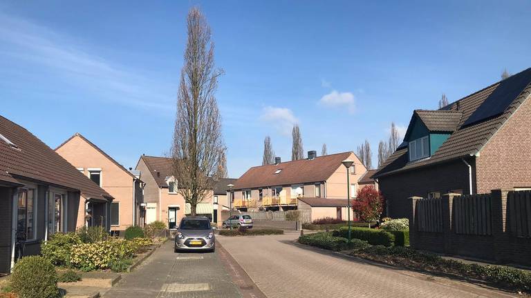 De straat waar het incident plaatsvond. (Foto: Raymond Merkx)