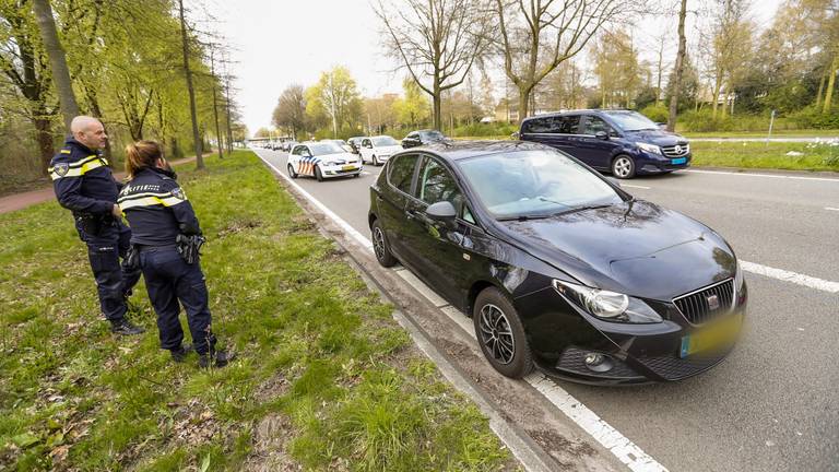 De auto van de verdachten (foto: Dave Hendriks/SQ Vision Mediaprodukties).