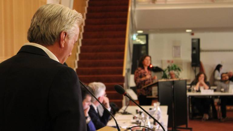 Hans Smolders eist excuses van wethouder Hendrickx. (foto Dirk Verhoeven)