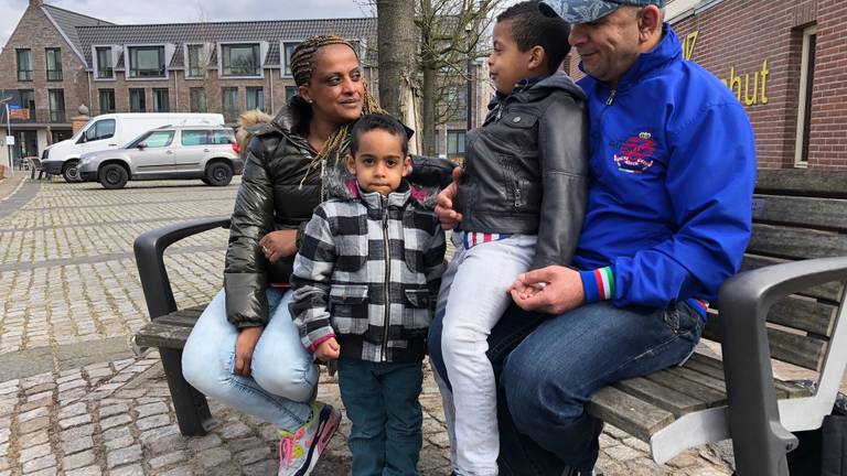 Voor Woinshet, Ahmed en hun drie kinderen werd 820 euro ingezameld. (Foto: Jacqueline Hermans)