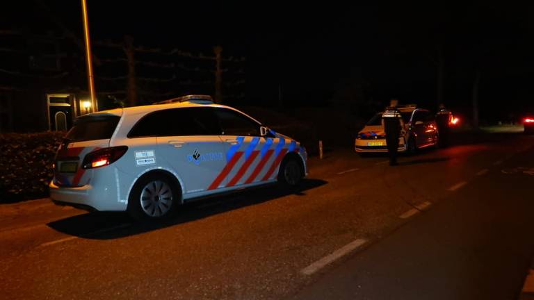 De politie kwam ter plaatse om onderzoek te doen. (foto: Perry Roovers / SQ Vision)