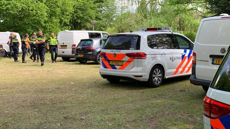 In Rosmalen is een lichaam gevonden.(Foto: Bart Meesters/Meesters Multi Media)