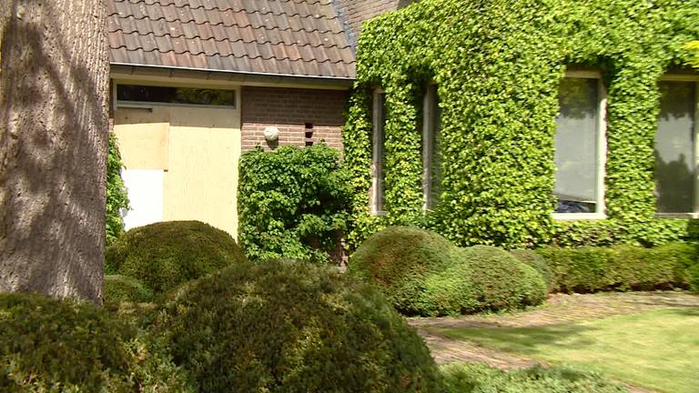 Het huis in Eersel waar de healingsessies plaatsvonden (Foto: Omroep Brabant).