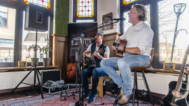 De Brabantse muzikanten vertrekken bijna voor hun eerste buitenlandse optreden naar India. (Foto: Puur Muziek)