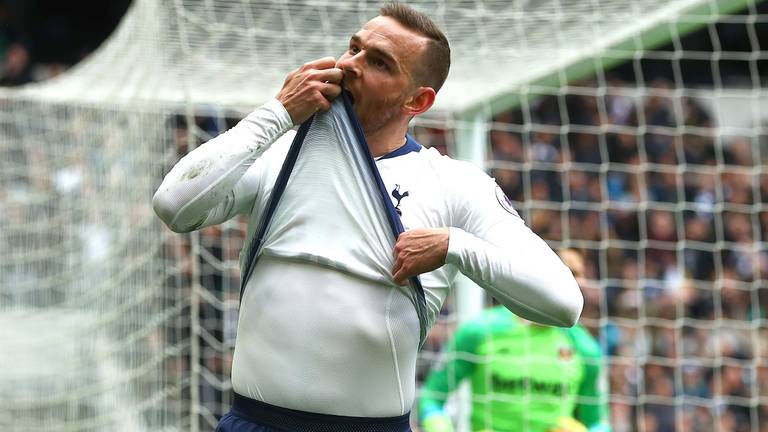 Vincent Janssen na zijn gemiste kans (foto: VI Images).