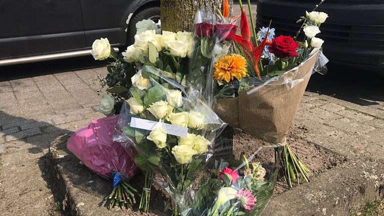 Bloemen voor Ger van Zundert. (Foto: Eva de Schipper)