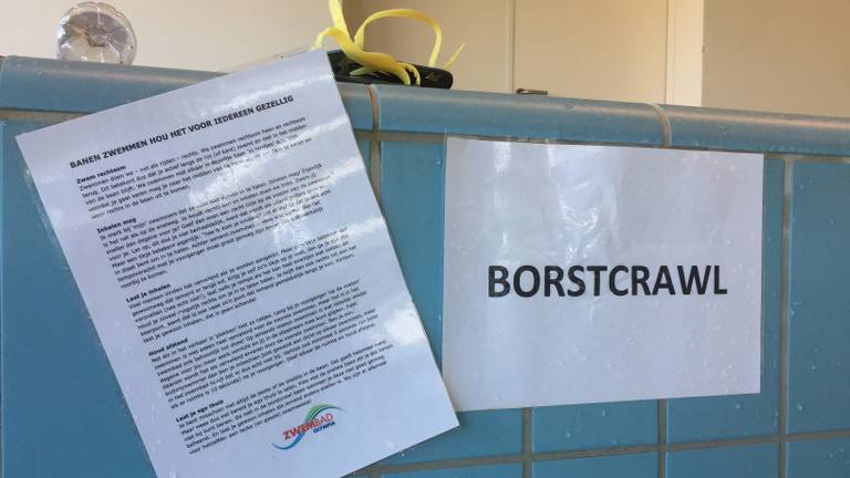 Ouderen zorgen voor overlast bij baantjes trekken in zwembad Olympia in Waalwijk.