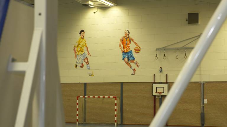 Sporthal de Eckhart wordt gesloopt.