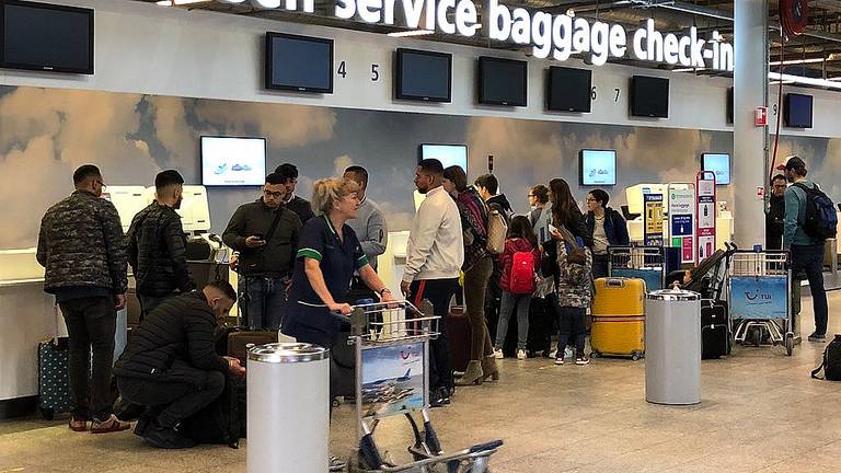 Veel vertragingen door storing. (Foto: Jan Waalen)