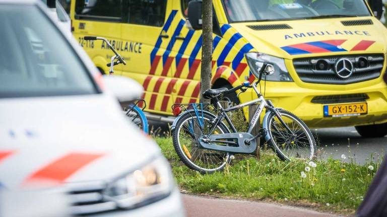 Het jongetje is naar het ziekenhuis gebracht (Foto: Sem van Rijssel).