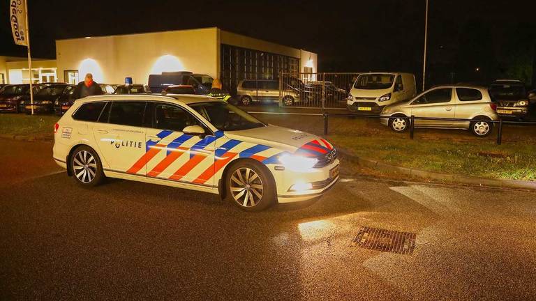 De politie kon het busje uiteindelijk stoppen in Oss (Foto: Gabor Heeres).