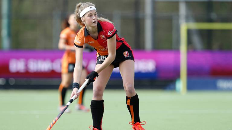 Hockeyster Yibbi Jansen in actie voor Oranje-Rood (foto: OrangePictures).