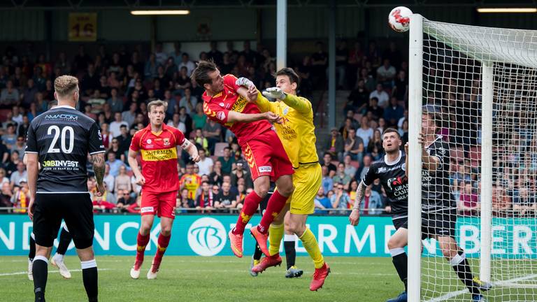 FC Den Bosch komt goed weg (foto: VI Images).