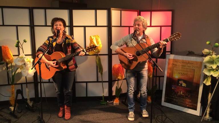 Lya de Haas en Hennie Korsten. (Foto: Omroep Brabant)