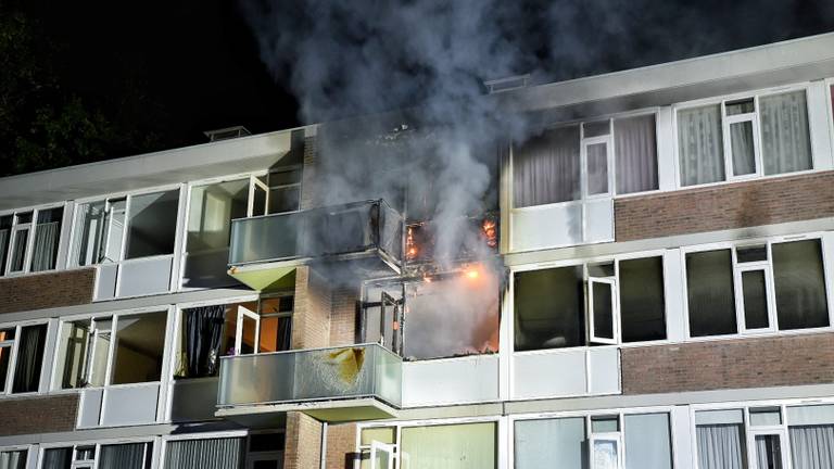 Het vuur werd rond halfvier ontdekt. (Foto: Toby de Kort)