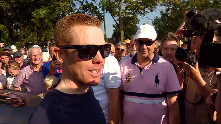 Steven Kruijswijk ook in Boxmeer enorm populair (foto: Omroep Brabant).