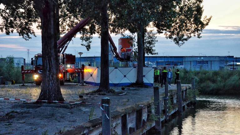 De man werd gevonden door een visser (foto: Toby de Kort/De Kort Media).