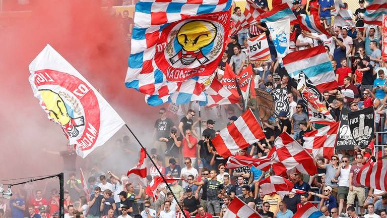 PSV-supporters in het Philips Stadion (archieffoto).