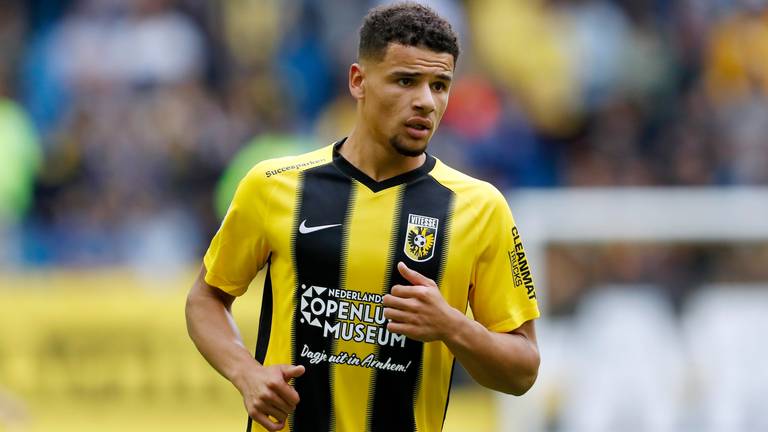 Armando Obispo in het shirt van Vitesse (foto: VI Images).