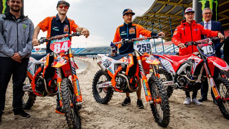 Jeffrey Herlings, Glenn Coldenhoff en Calvin Vlaanderen bij de teampresentatie in 2018 (foto: ANP)